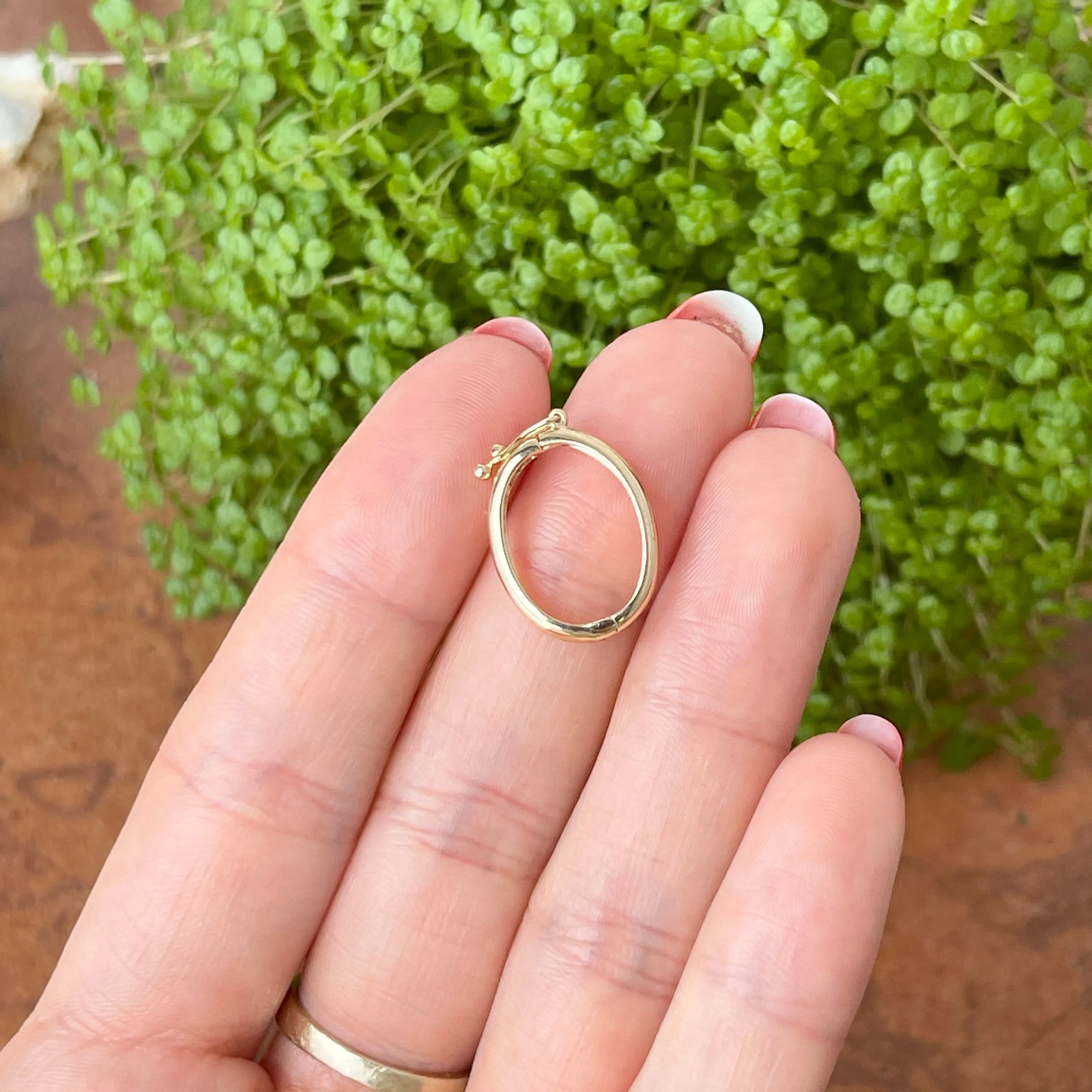 14KT Yellow Gold Oval Pearl Shortener Clasp 17mm x 13mm