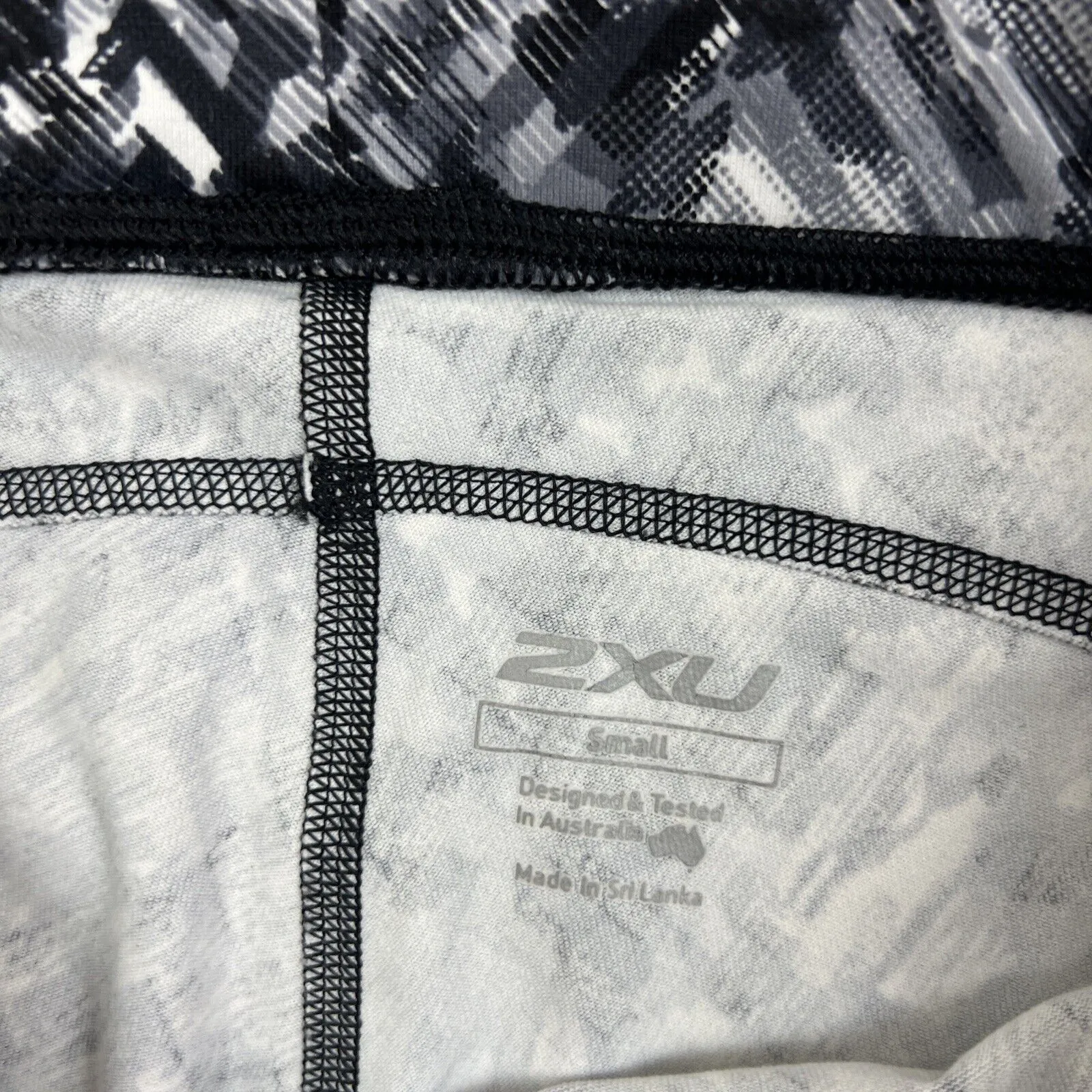 2XU Womens Grey Pattern Bike Shorts Size Small