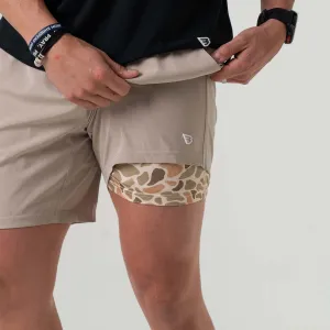7" Athletic Shorts in Khaki