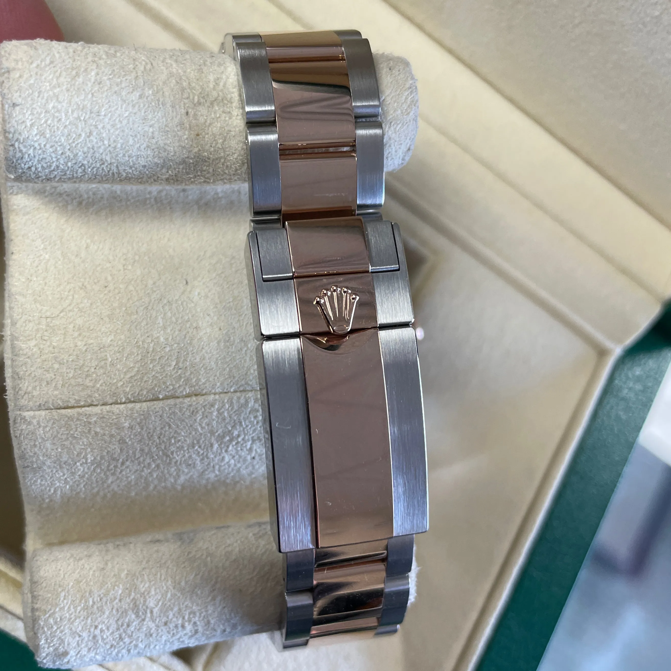 AUGUST 2021 Rolex GMT-Master II Root Beer Steel Rose Gold 126711 CHNR Watch