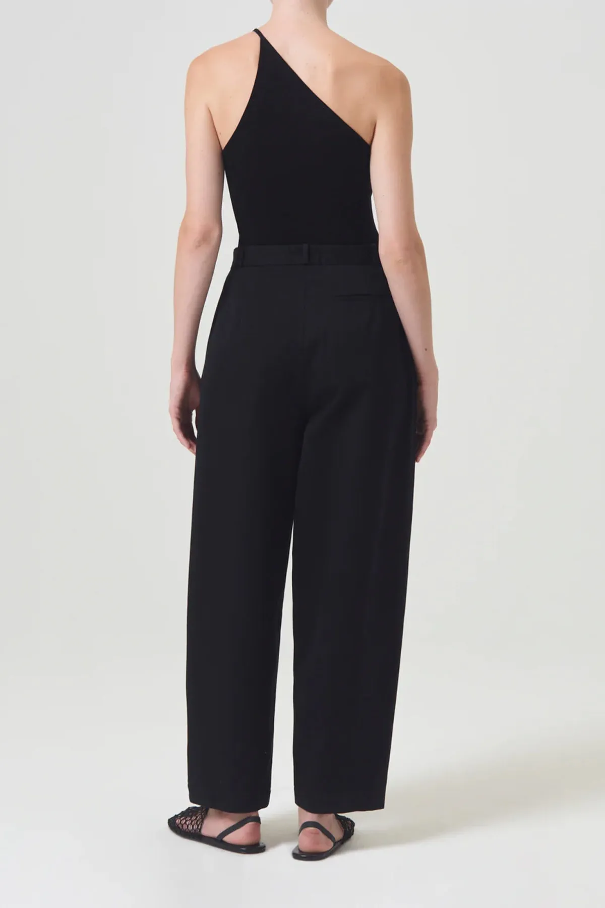 Becker Chino in Black