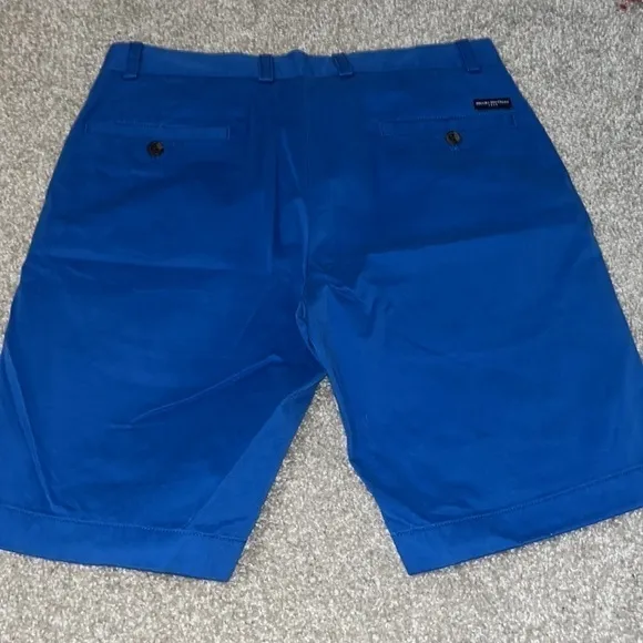 Brooks brothers bermuda shorts size 32