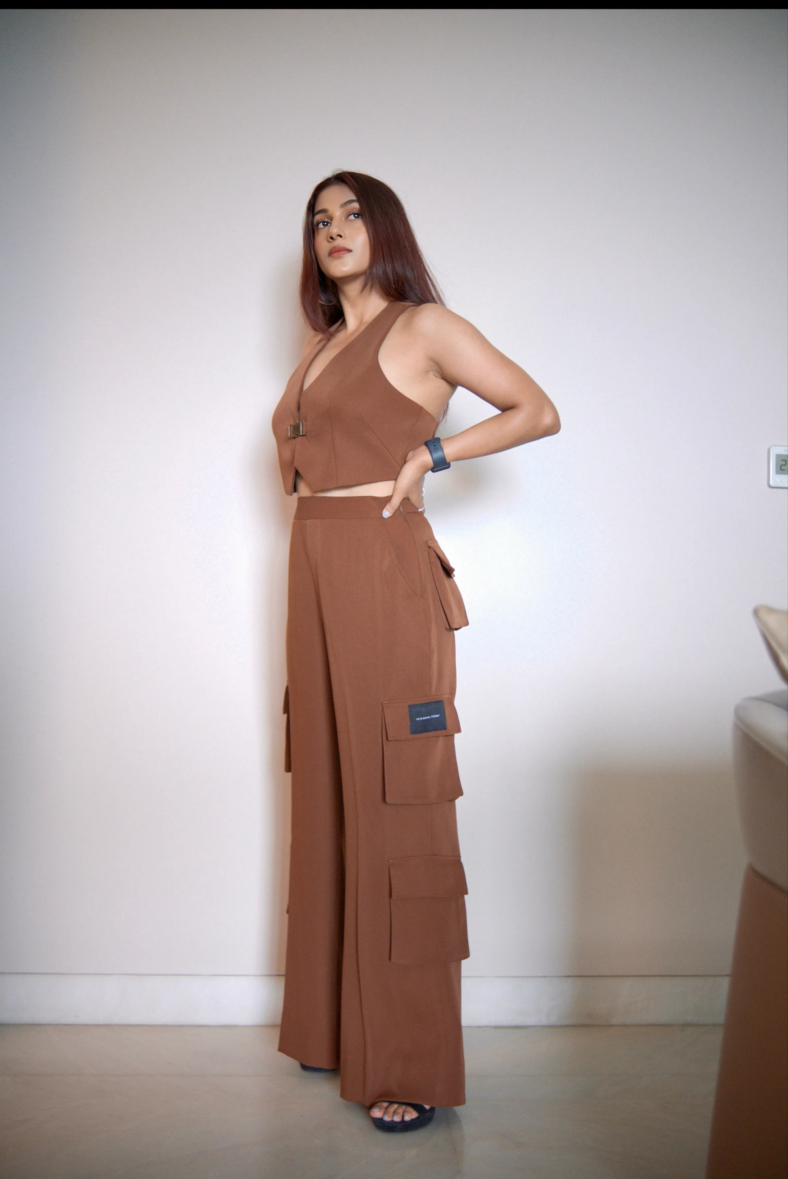 BROWN CROWN CARGO PANTS
