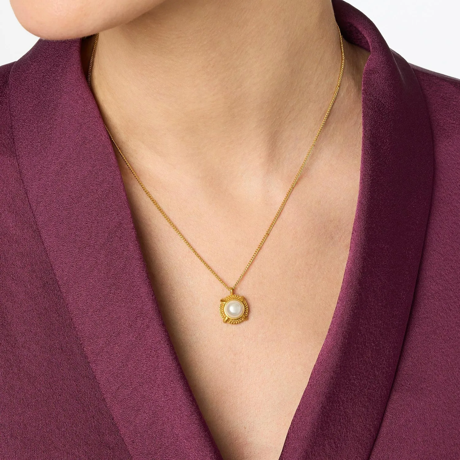 CABOCHON SOLITAIRE NECKLACE-IRIDESCENT CLEAR CRYSTAL