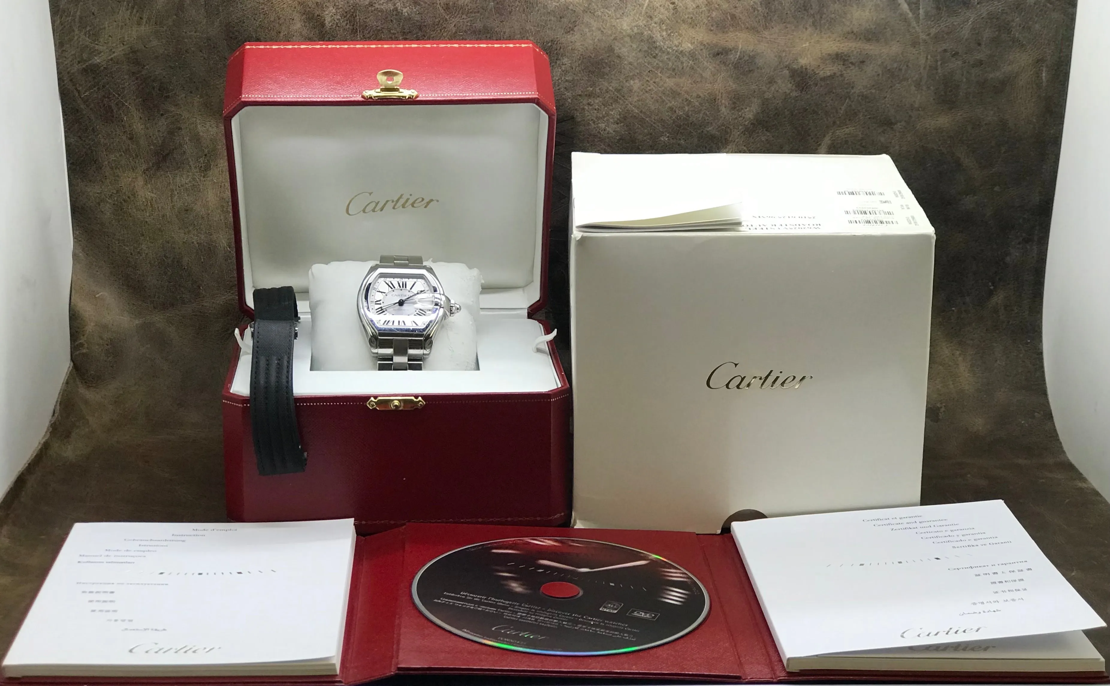Cartier Roadster GMT 2722 Silver Dial Automatic Men's Watch