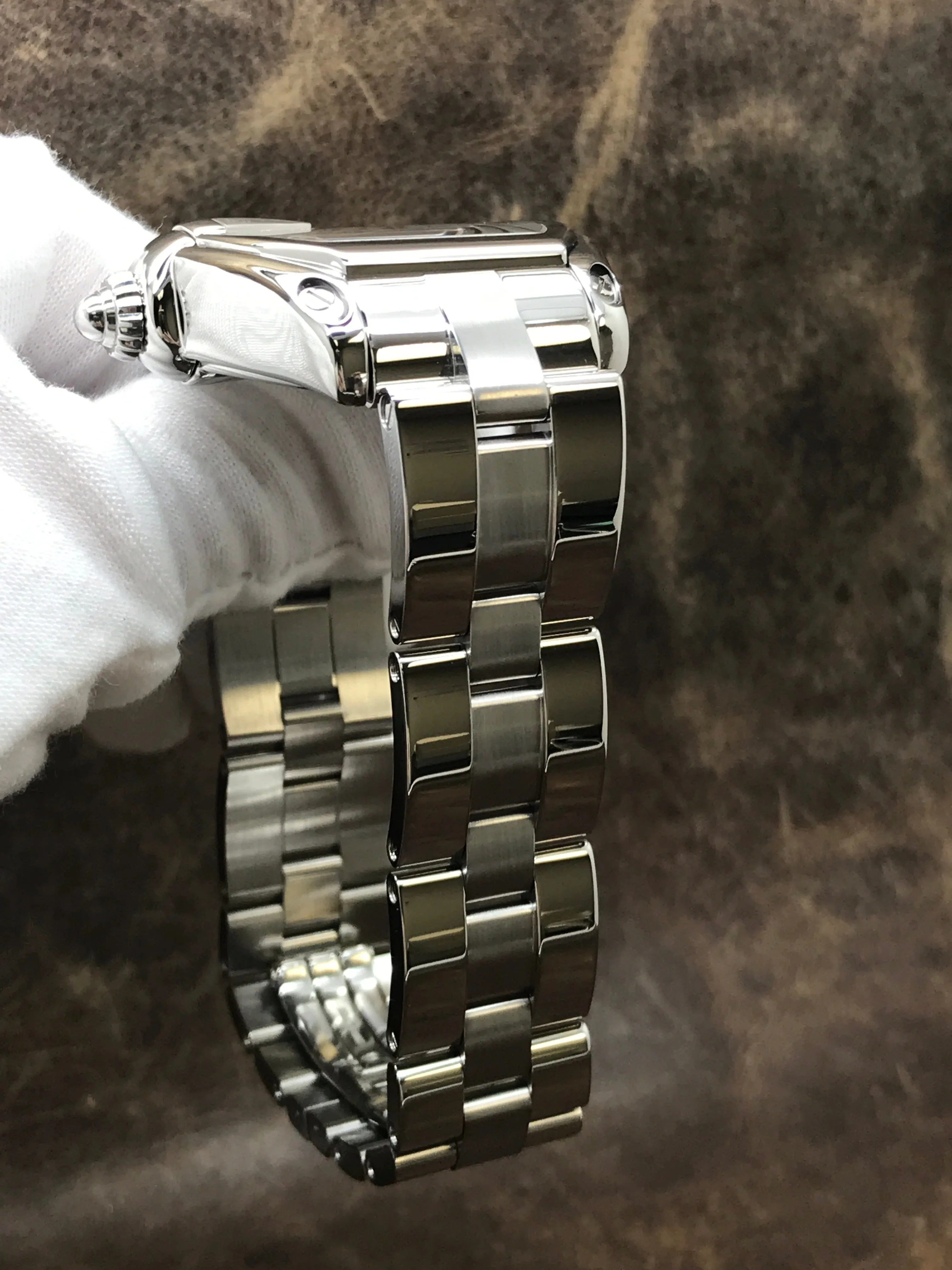 Cartier Roadster GMT 2722 Silver Dial Automatic Men's Watch