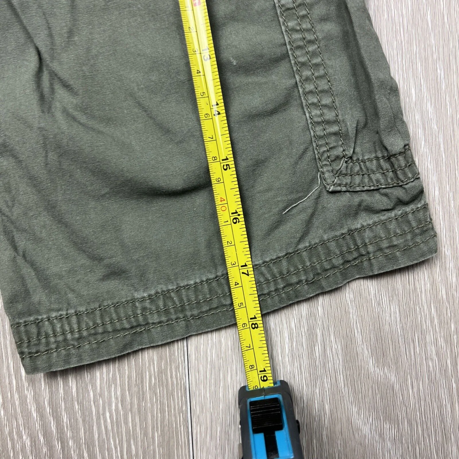 DKNY Boys Green Belted Cargo Shorts Size 5 Years