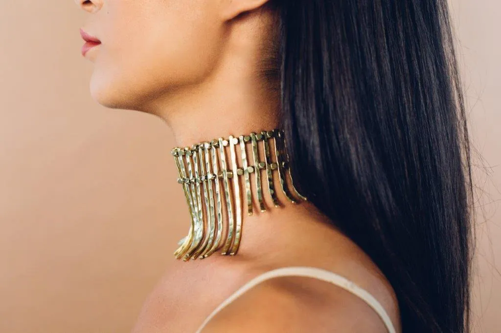 Efy Choker