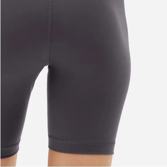 Everlane The Perform Bike Shorts Grey 8”