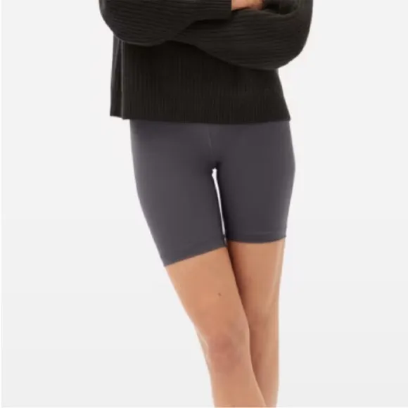 Everlane The Perform Bike Shorts Grey 8”