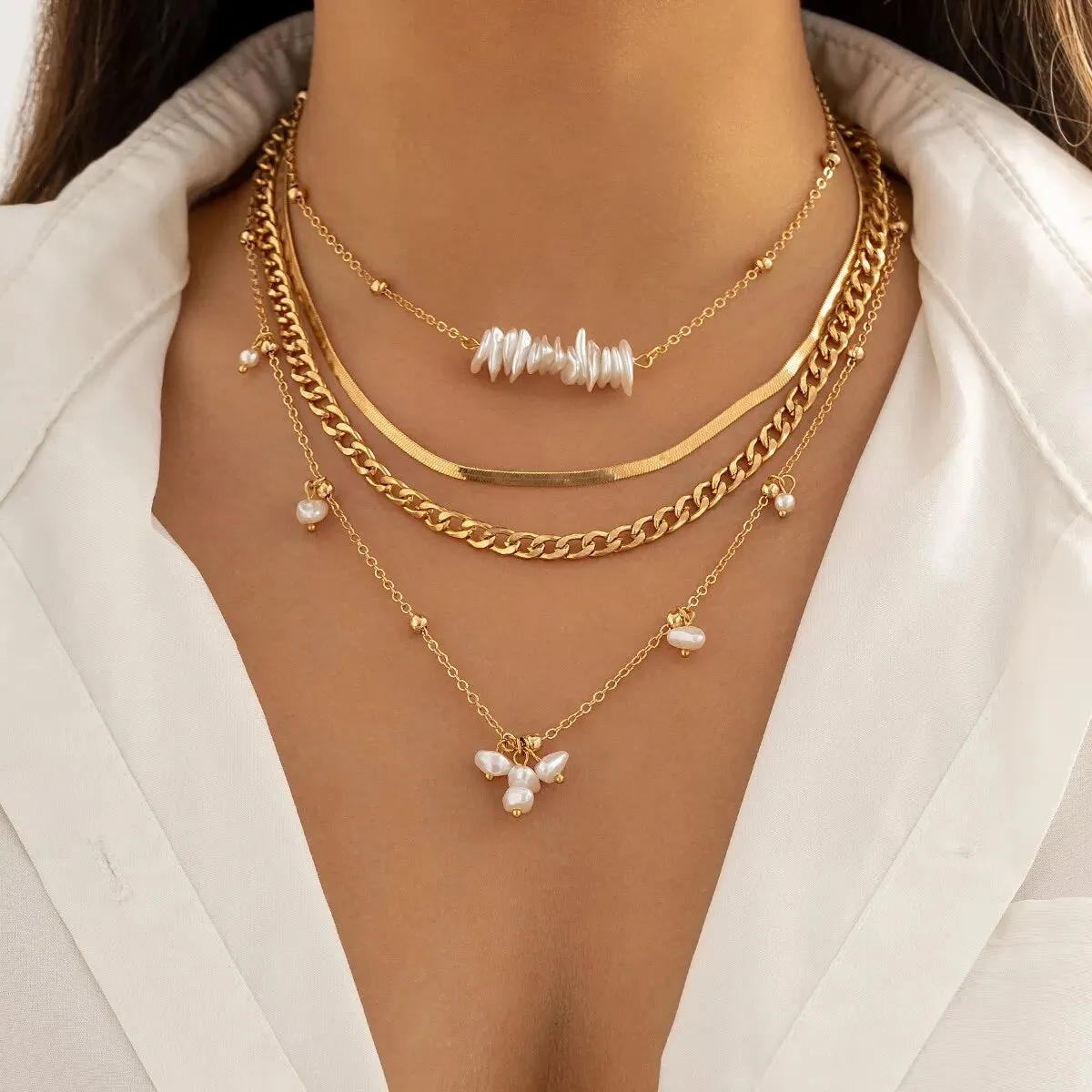 Gold Layered Necklaces Set with Pearl Pendant – Chunky Chain, Stylish Chokers