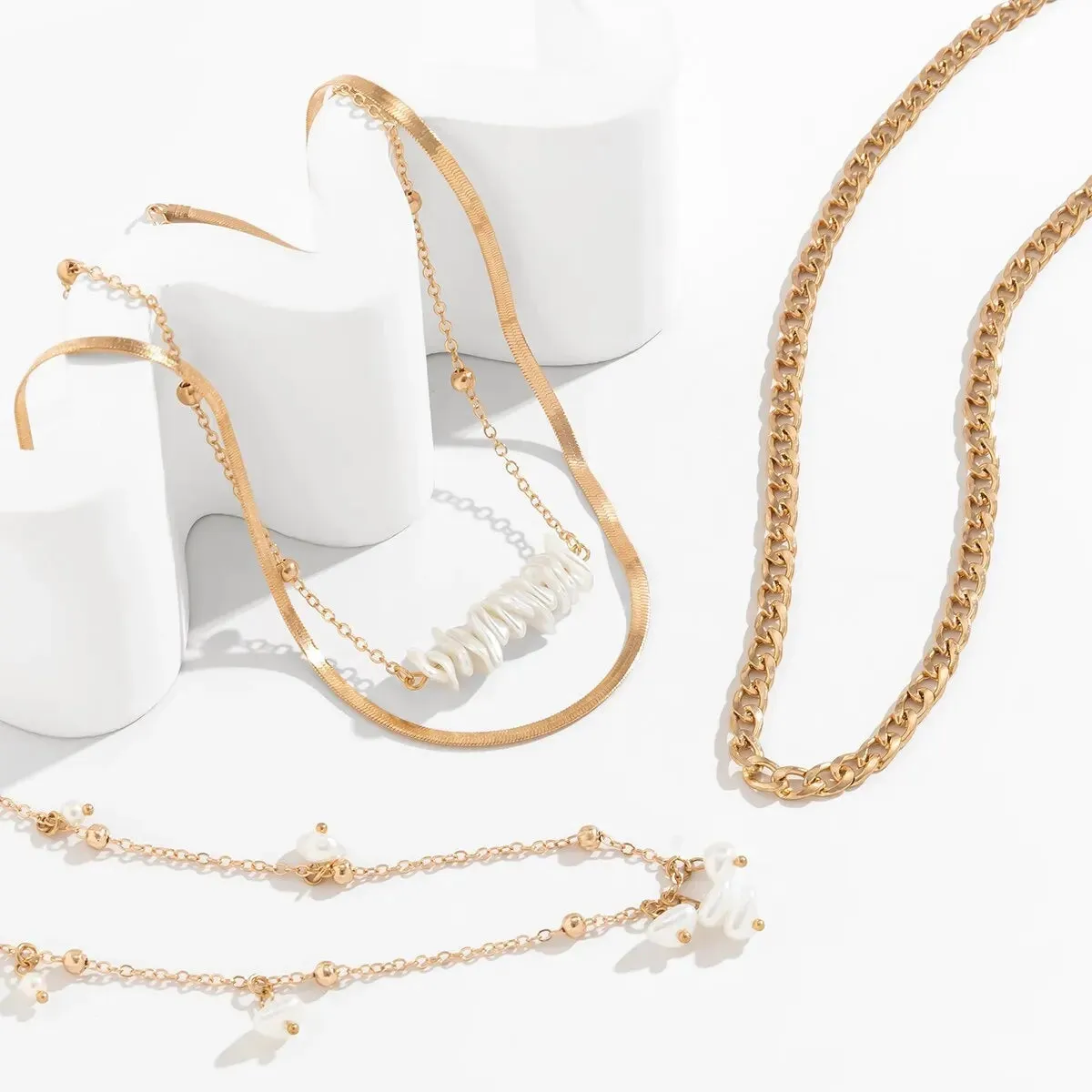 Gold Layered Necklaces Set with Pearl Pendant – Chunky Chain, Stylish Chokers