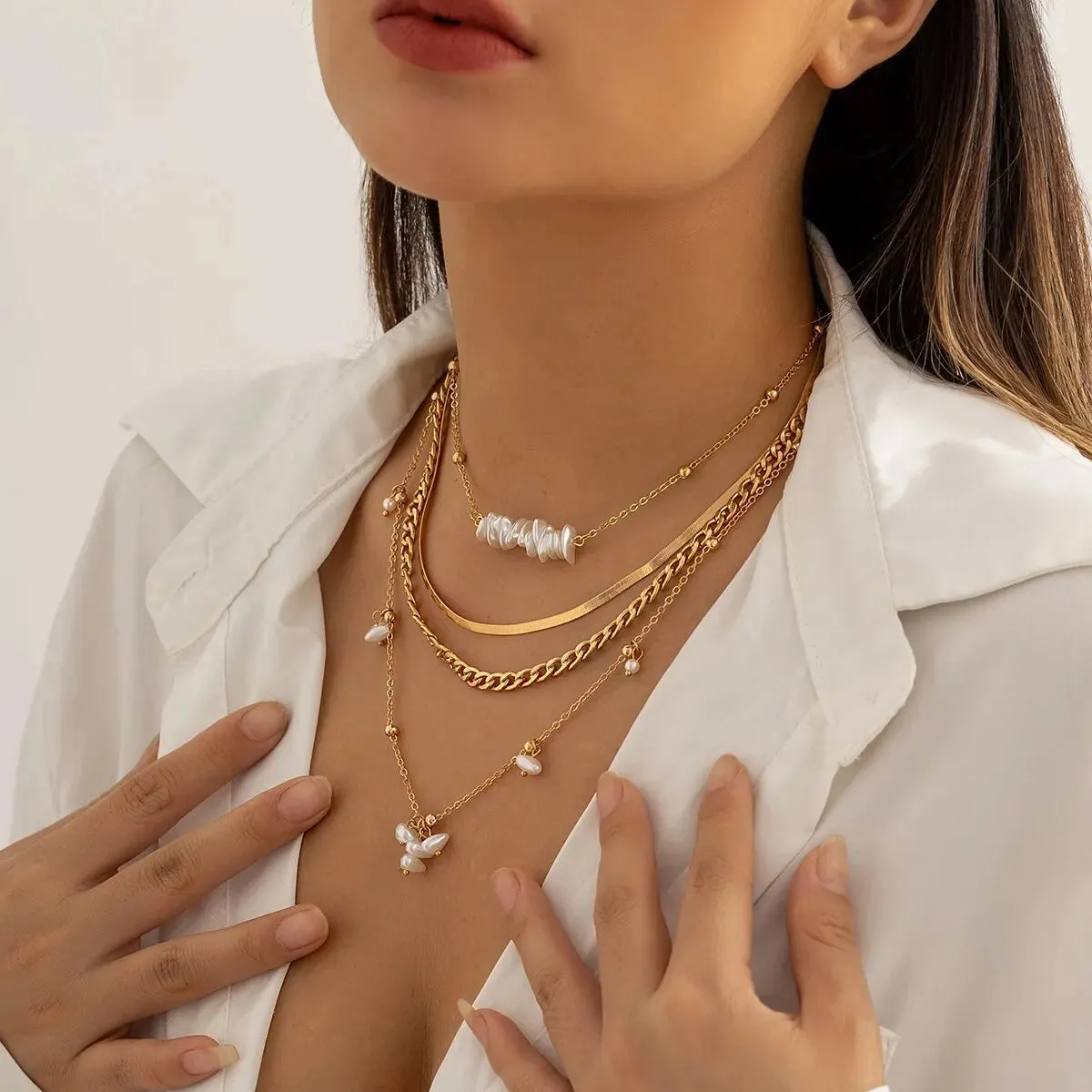 Gold Layered Necklaces Set with Pearl Pendant – Chunky Chain, Stylish Chokers