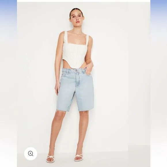 Good American 90’s Bermuda Cut Off Hem Light Wash Jean Shorts Size 12, NWT