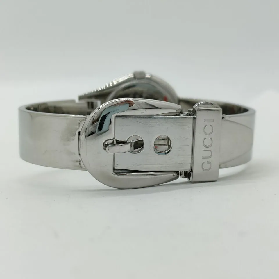 Gucci Watch 6700L  Black X Silver Bangle Watch