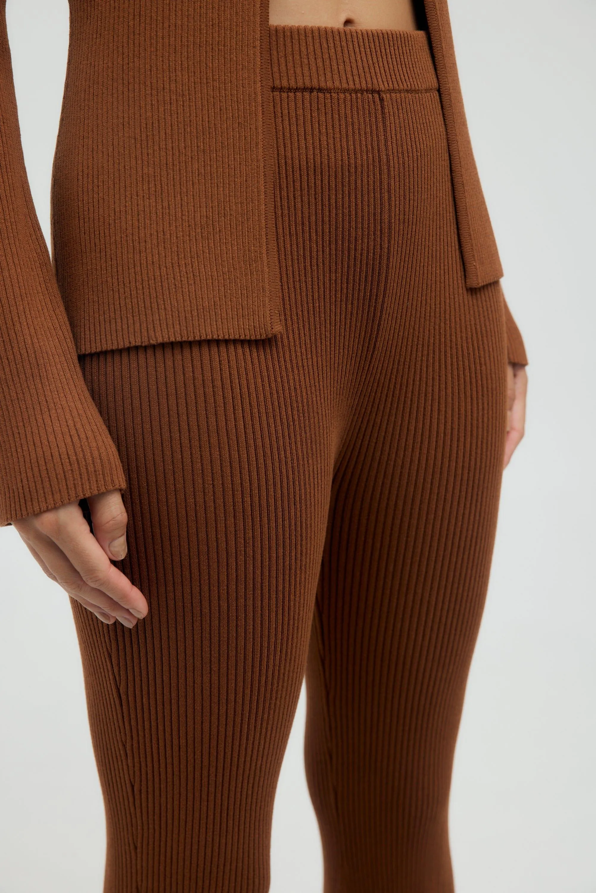 HOOKED IN KNIT FLARE PANT | CINNAMON