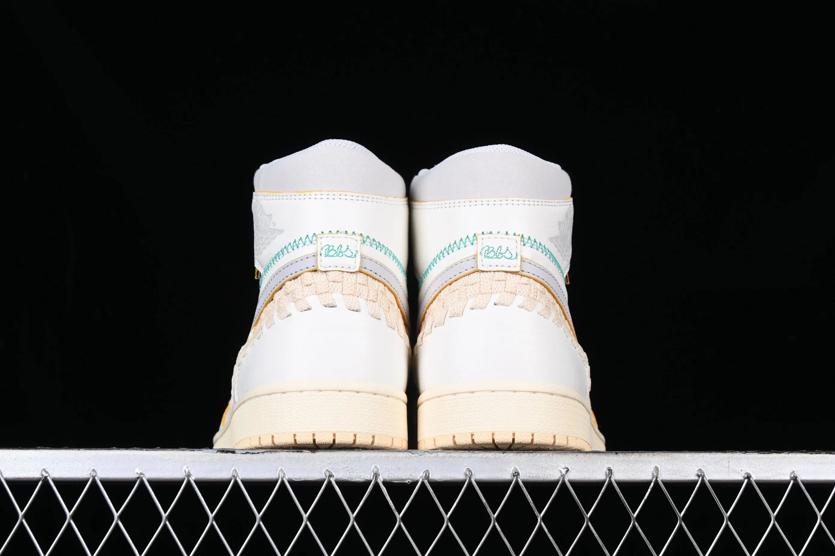 J1 " UnionLaWoven "