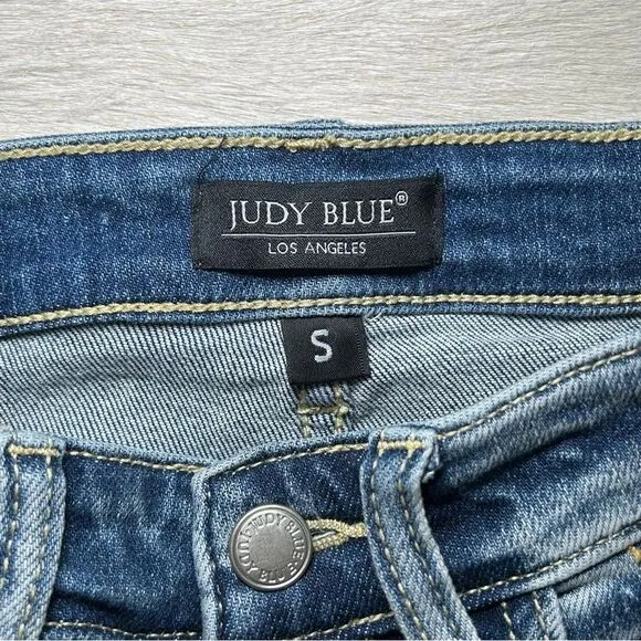 Judy Blue high rise bermuda cuffed midi denim shorts women’s size small