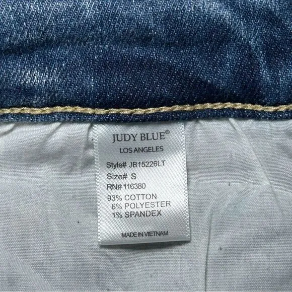 Judy Blue high rise bermuda cuffed midi denim shorts women’s size small