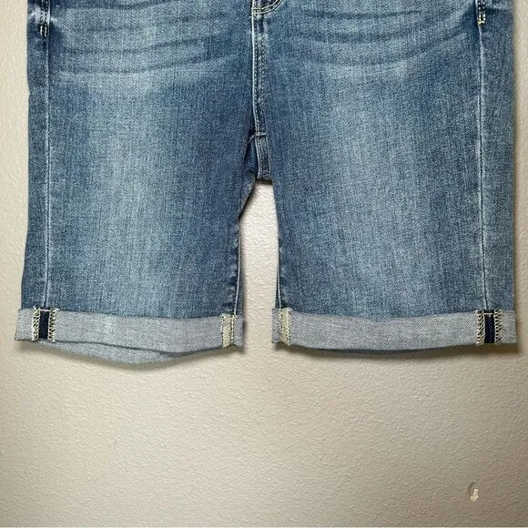 Judy Blue high rise bermuda cuffed midi denim shorts women’s size small
