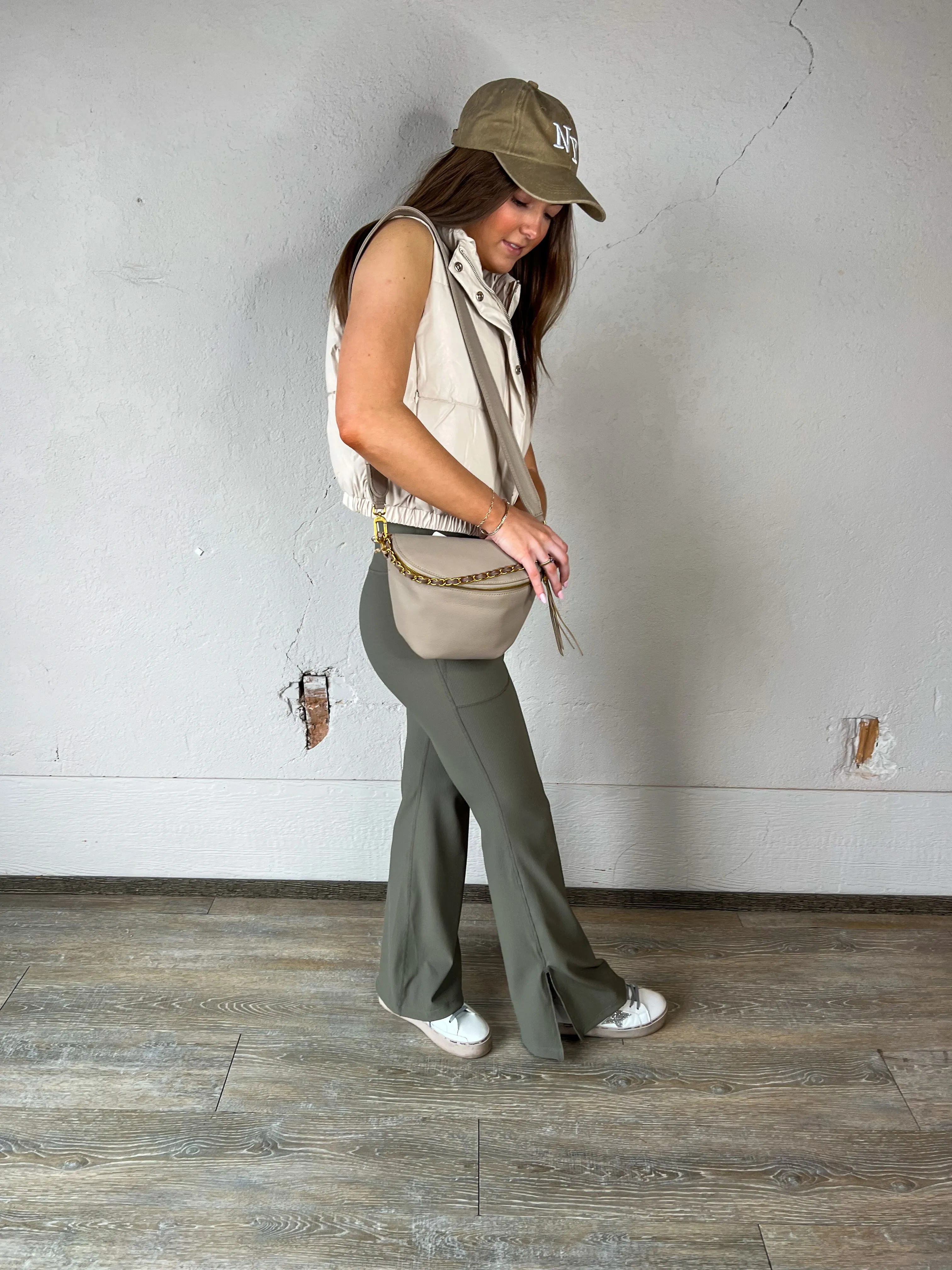 Kailee crossover flare leggings