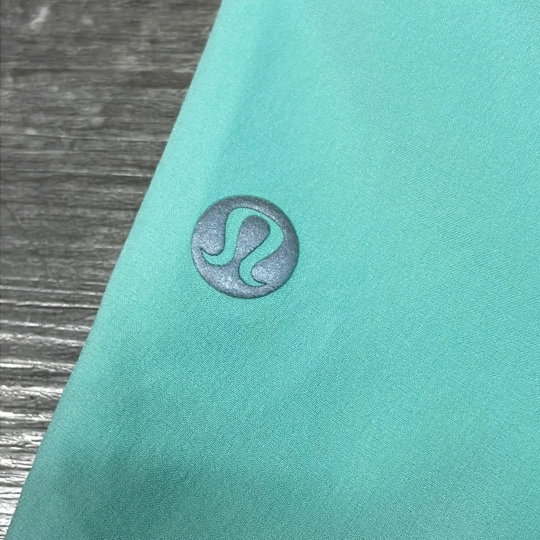 Lululemon Women's Athletic Shorts Size 4