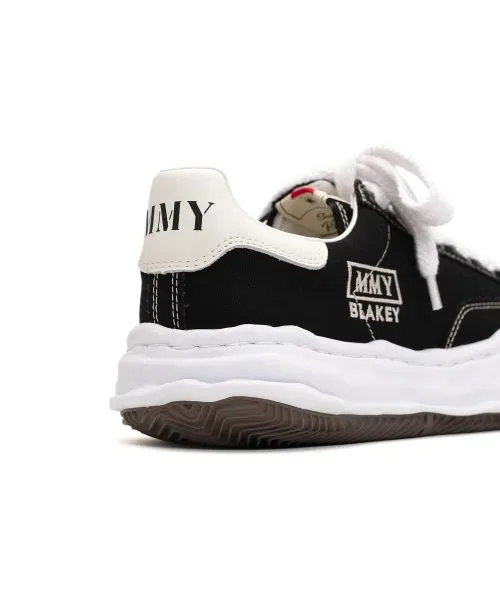Maison Mihara Yasuhiro - BLAKEY / Original Sole Canvas Low-top Sneaker -  Black