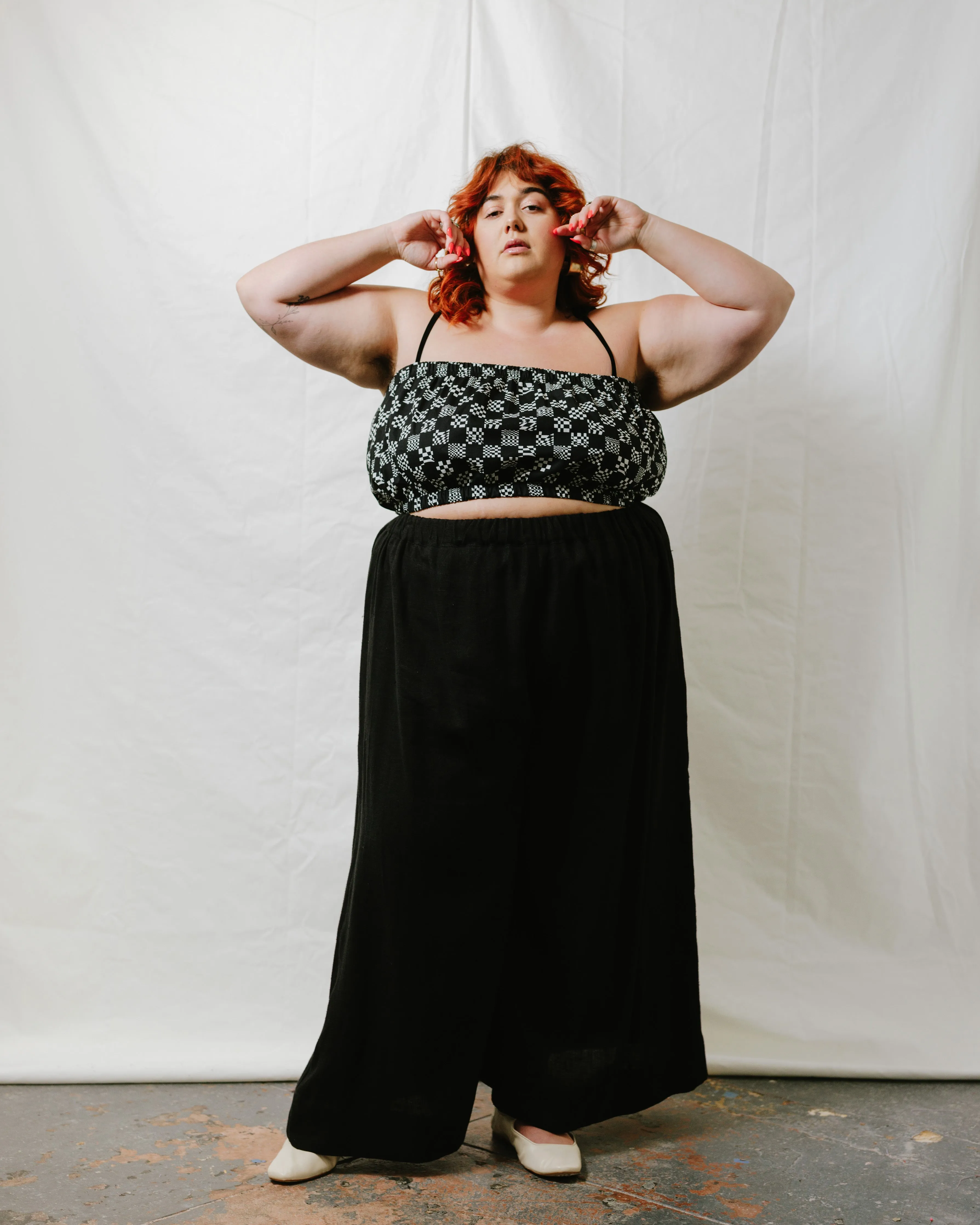 Mid Easy Flare in Black Linen