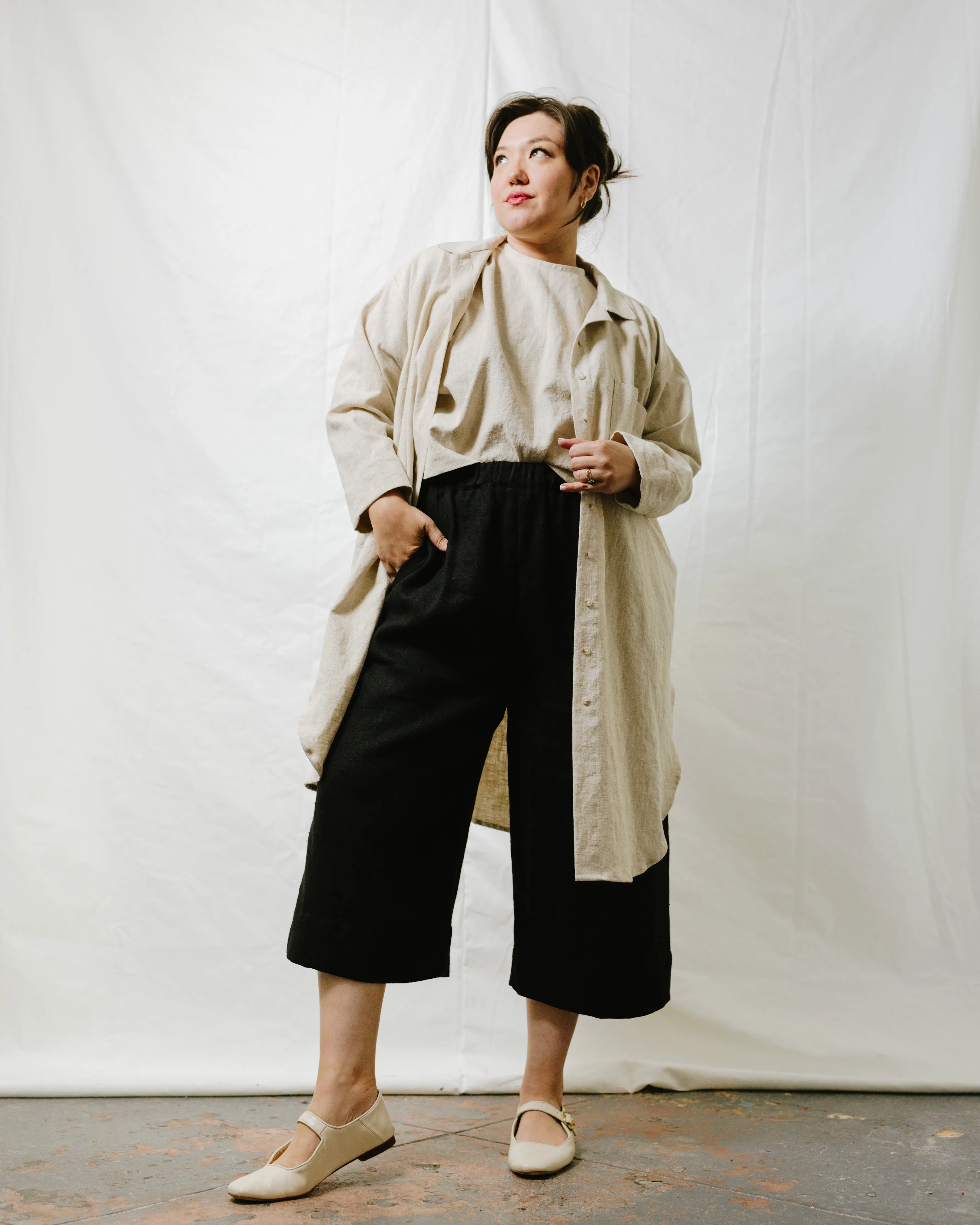 Mid Easy Flare in Black Linen