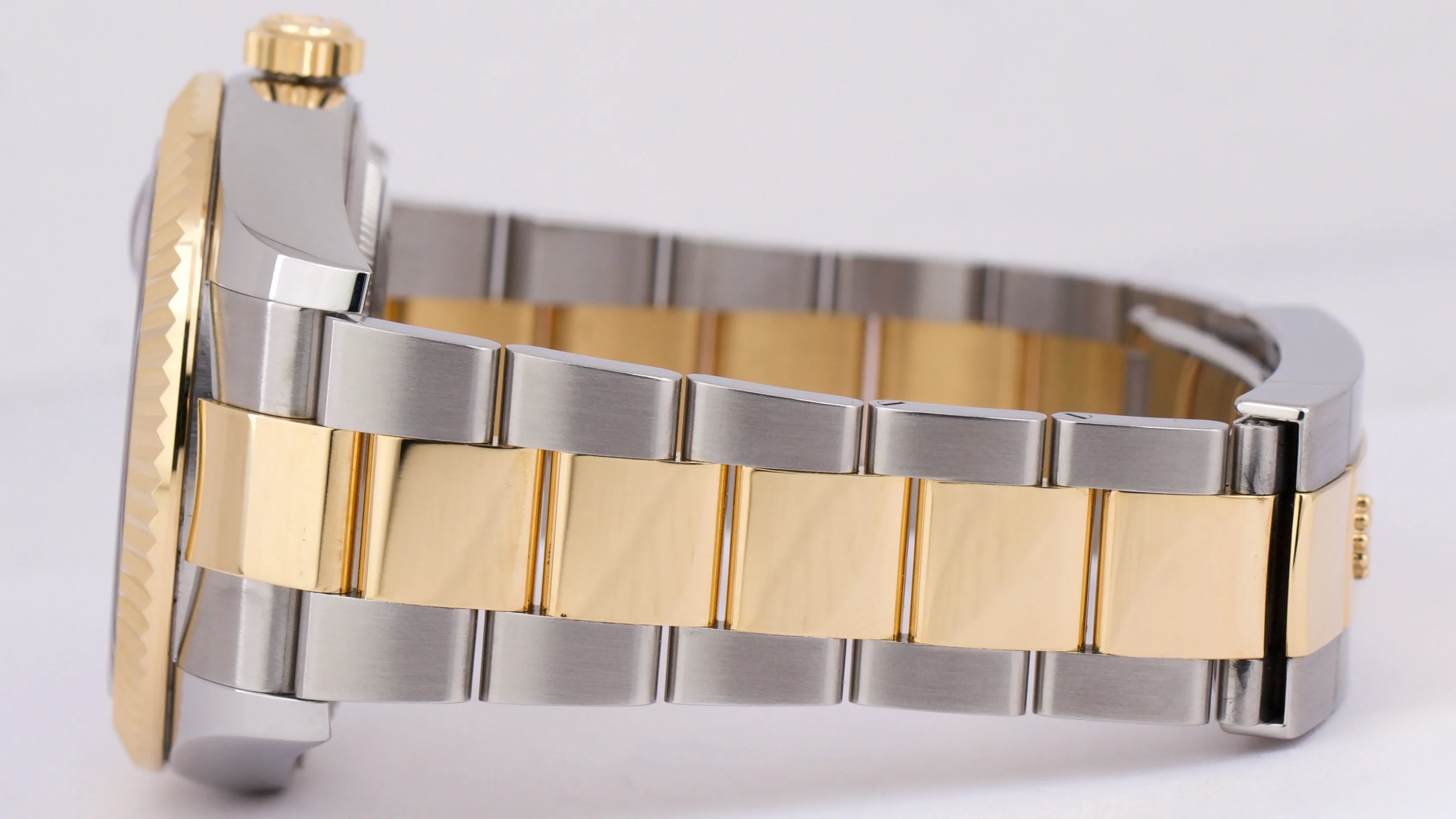 MINT PAPERS Rolex Sky-Dweller Black 18K Yellow Gold 42mm Oyster Date 326933 BOX