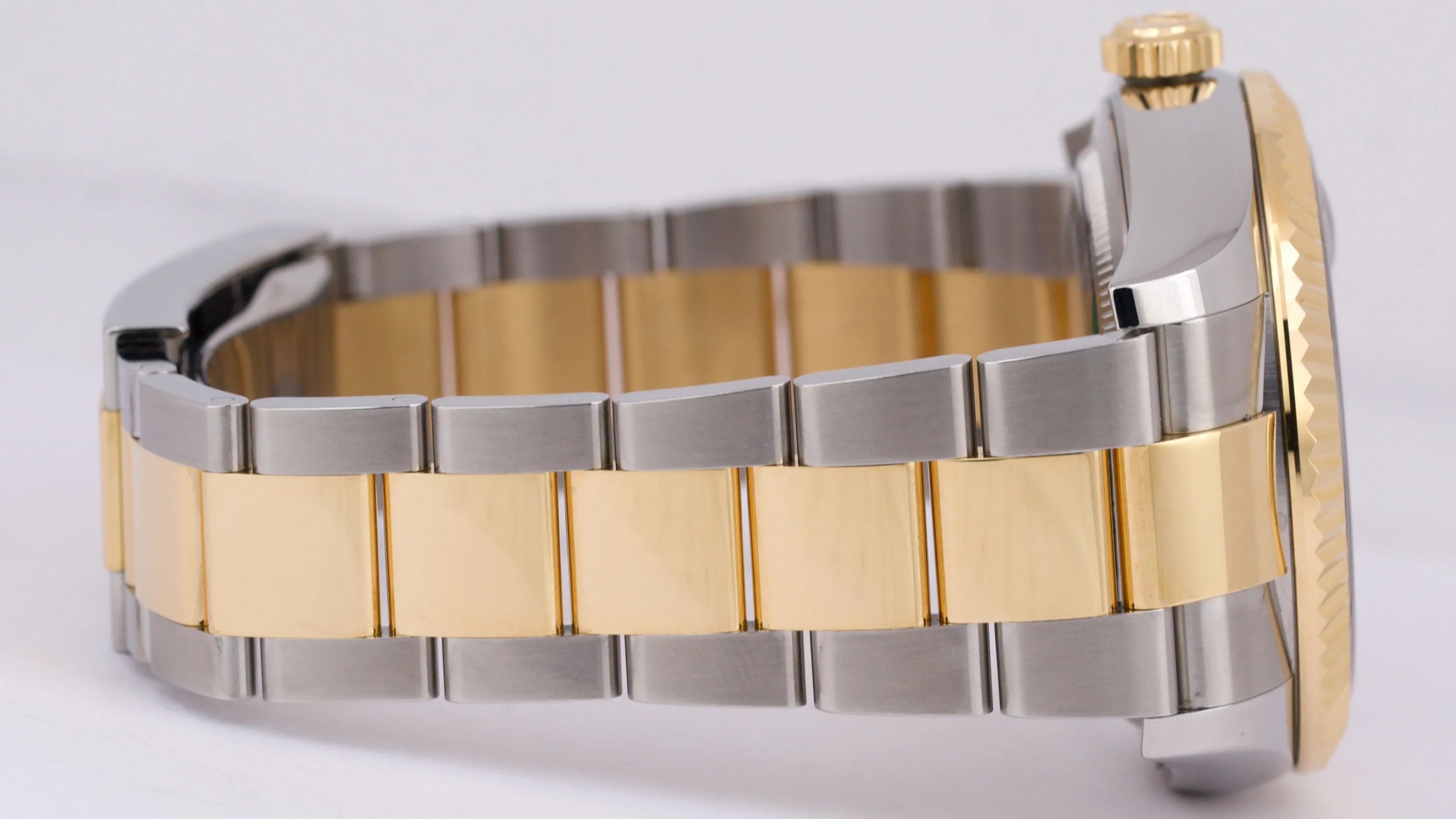 MINT PAPERS Rolex Sky-Dweller Black 18K Yellow Gold 42mm Oyster Date 326933 BOX