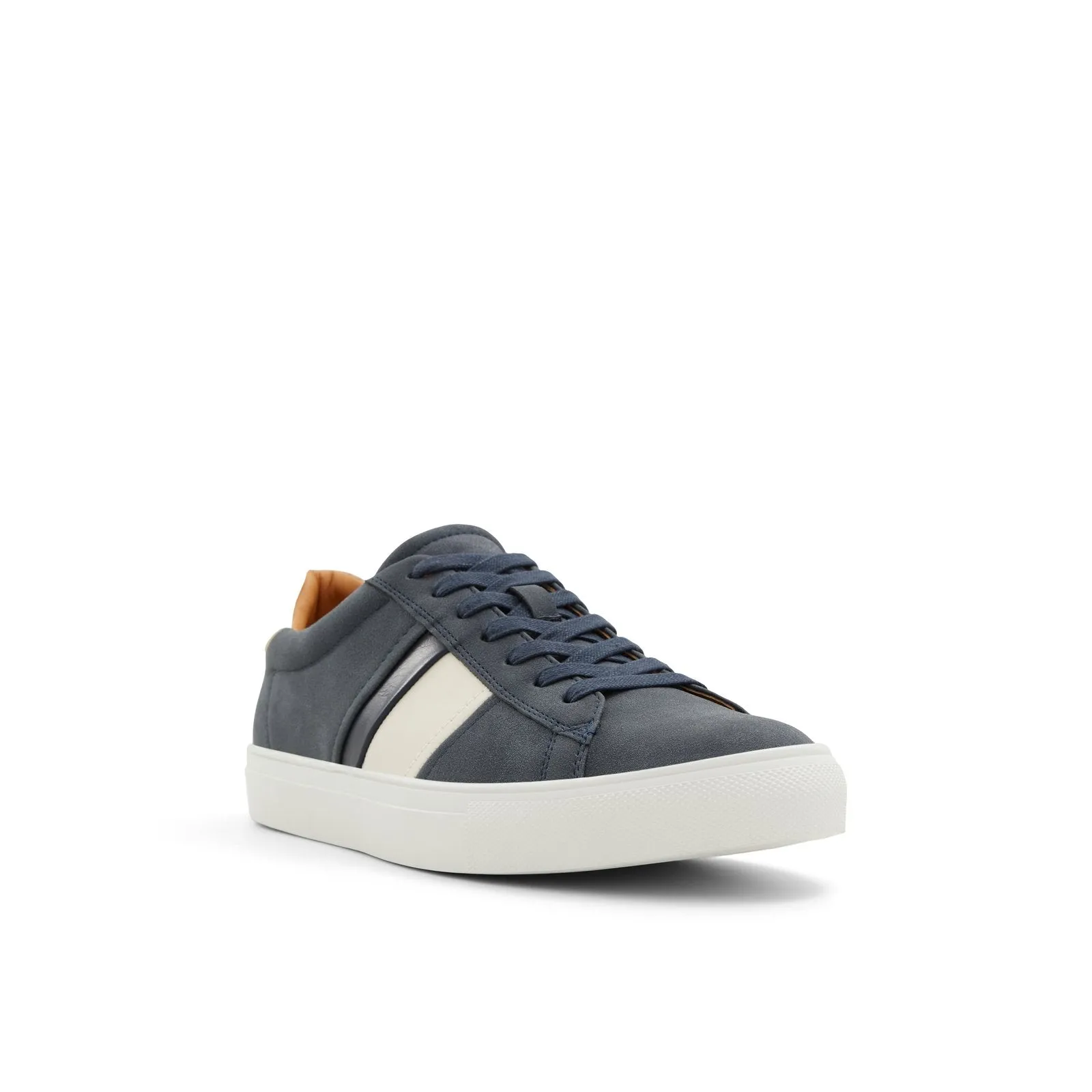 Munroe / Sneakers