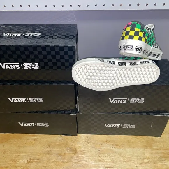 New Vans x SNS Og Era Lx ‘Venice Beach’ Sneakers VN0A4BVA01N