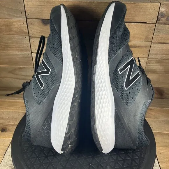 New Balance 520 Mens Size US 11 4E Black Lace Up Athletic Comfort Sneakers