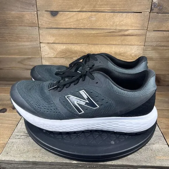 New Balance 520 Mens Size US 11 4E Black Lace Up Athletic Comfort Sneakers