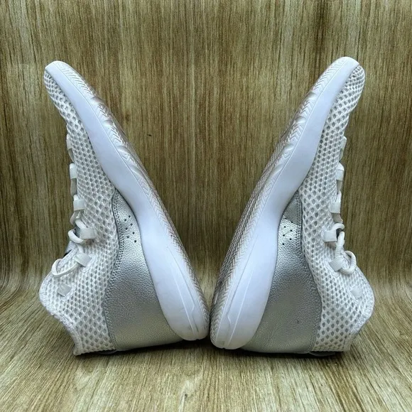 Nike Air Jordan Reveal Men's Size 13 White Basketball Shoes Sneakers 834064-100