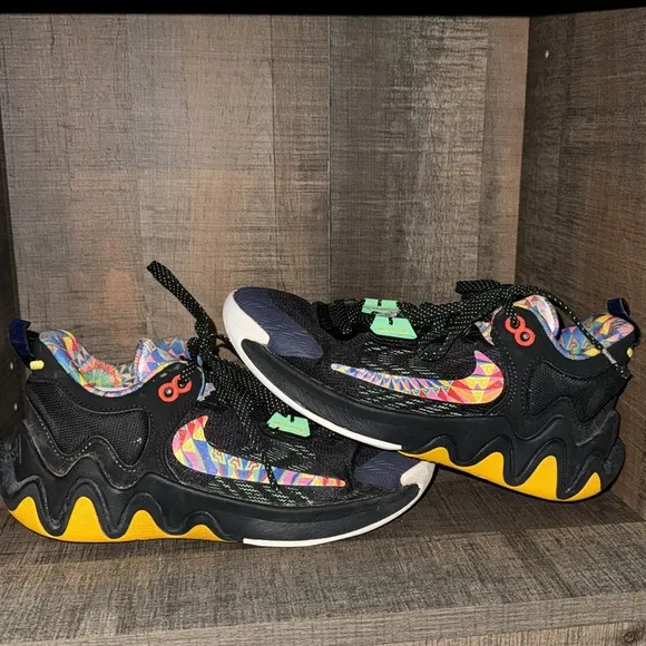NIKE GIANNIS IMMORTALITY 2 Sneakers- size 5Y