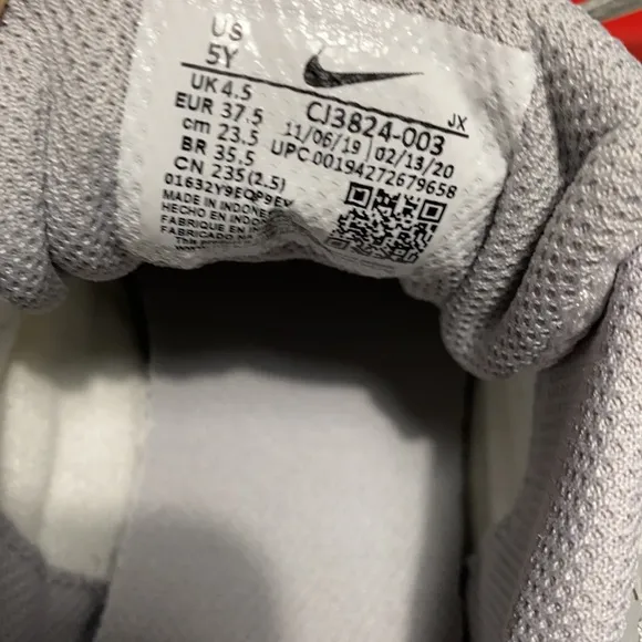 NIKE GIRLS AIRMAX FUSION SNEAKERS