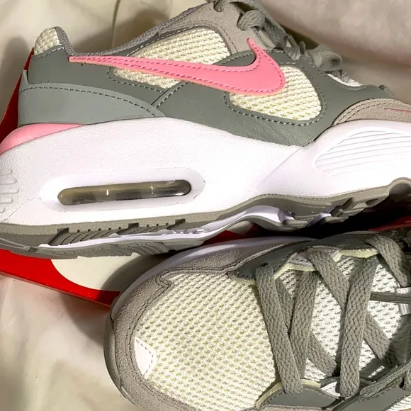 NIKE GIRLS AIRMAX FUSION SNEAKERS