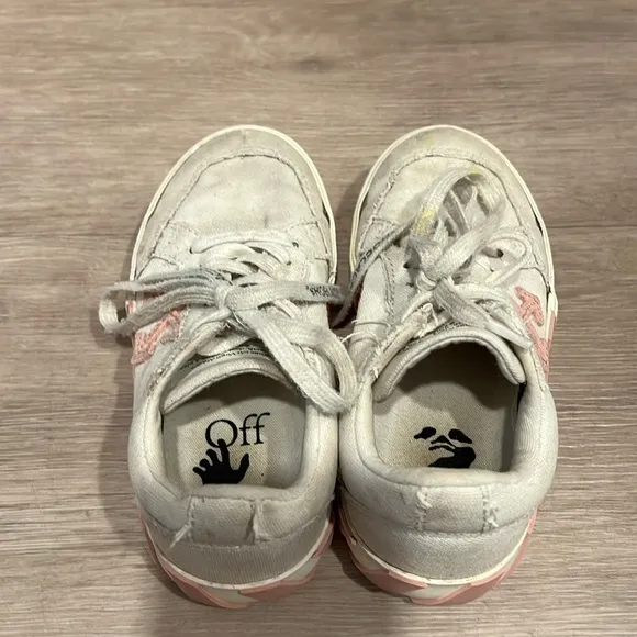 OFF WHITE Kid’s Sneakers