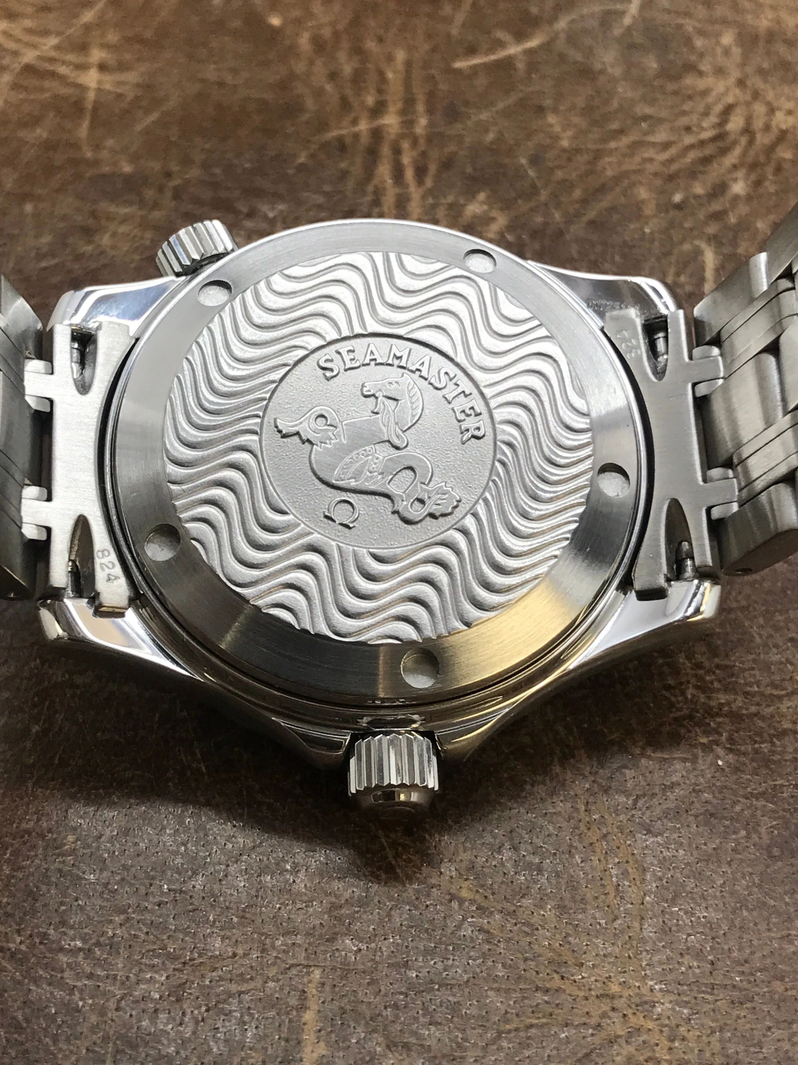Omega Seamaster 300m 2551.80.00 Blue Wave Dial Automatic Watch