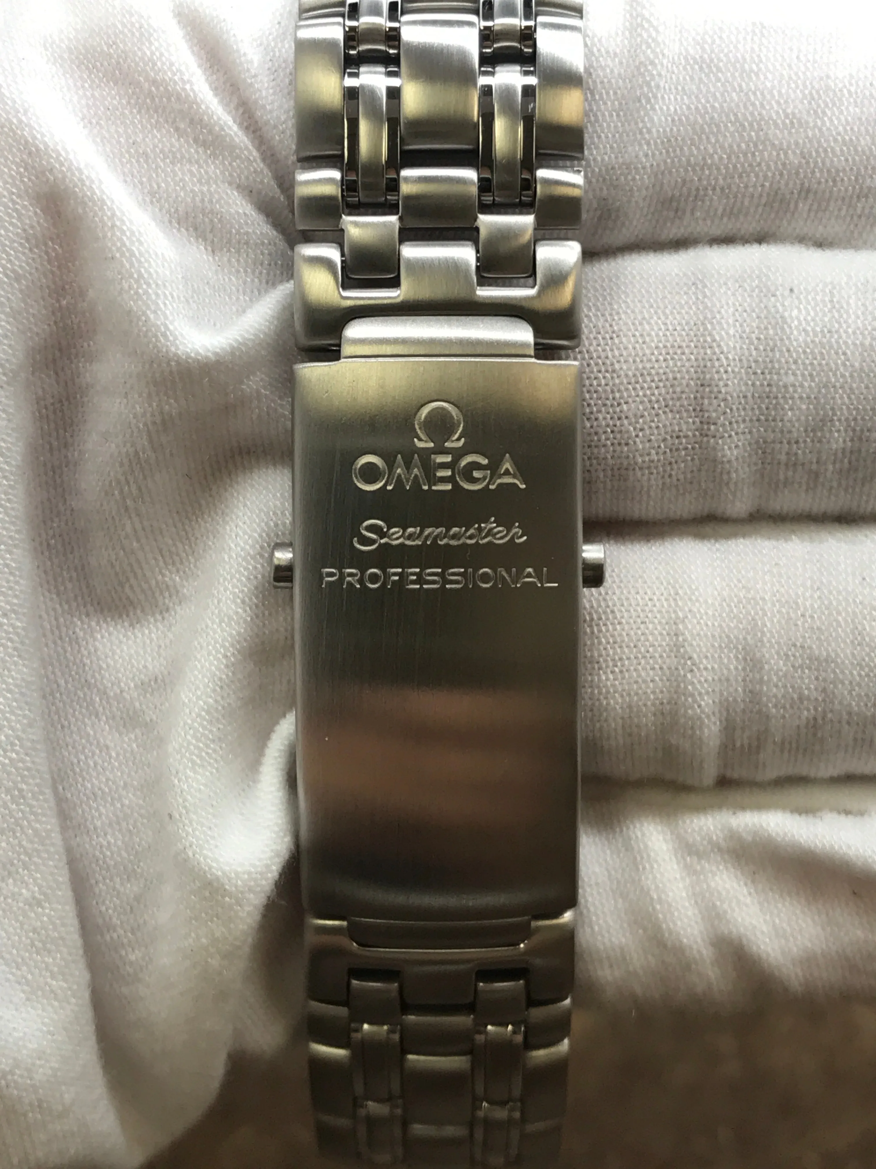 Omega Seamaster 300m 2551.80.00 Blue Wave Dial Automatic Watch