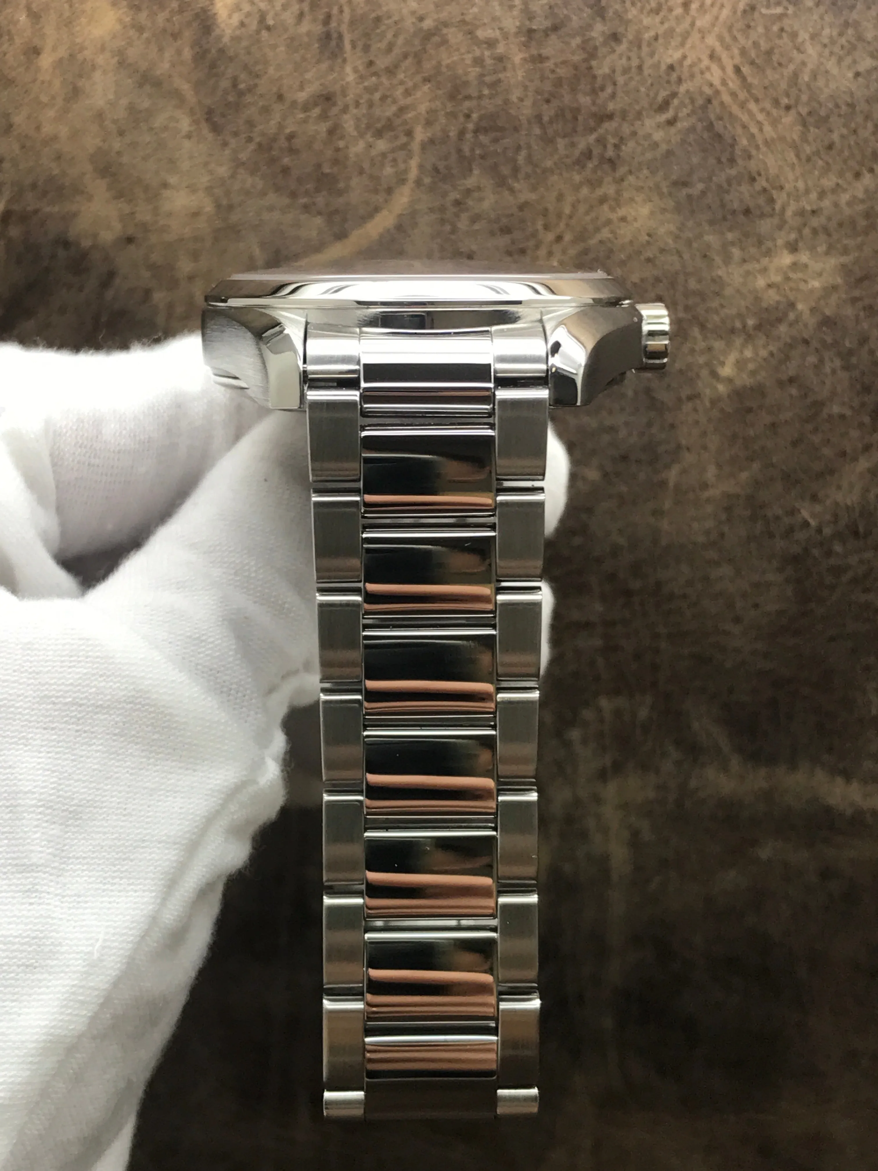 Omega Seamaster Aqua Terra James Bond Spectre 231.10.42.21.03.004 Blue Dial Automatic Men's Watch
