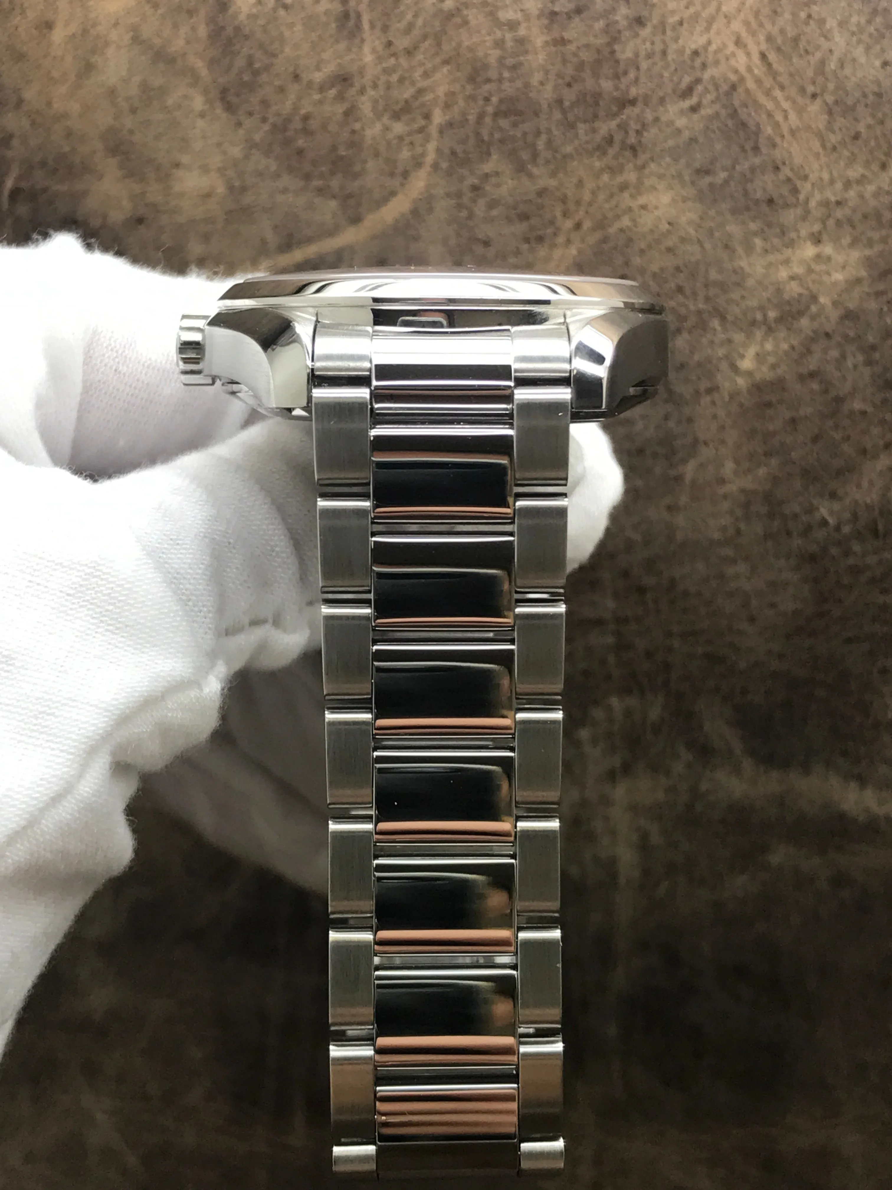 Omega Seamaster Aqua Terra James Bond Spectre 231.10.42.21.03.004 Blue Dial Automatic Men's Watch