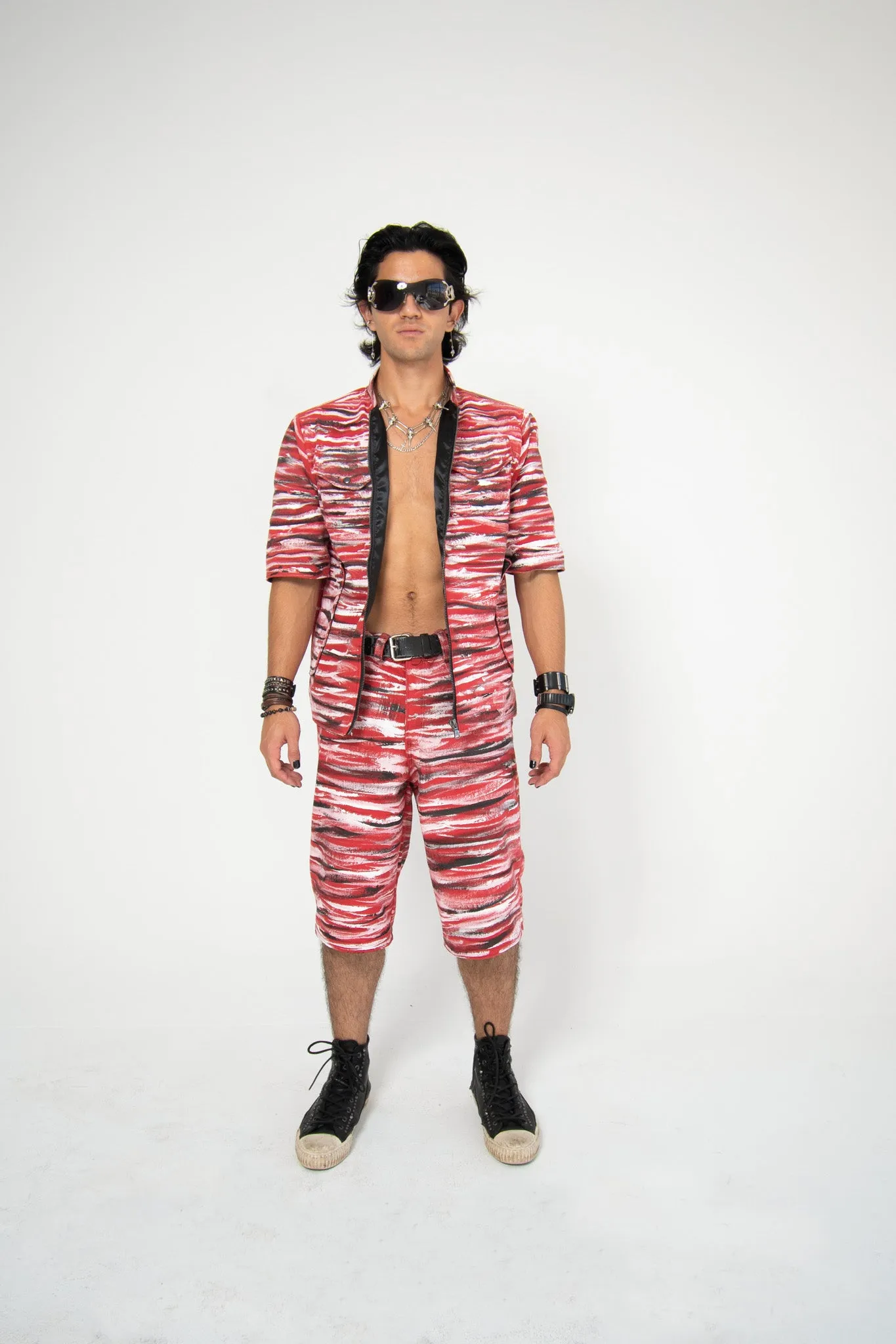 PAINT STREAK RED SHORTS