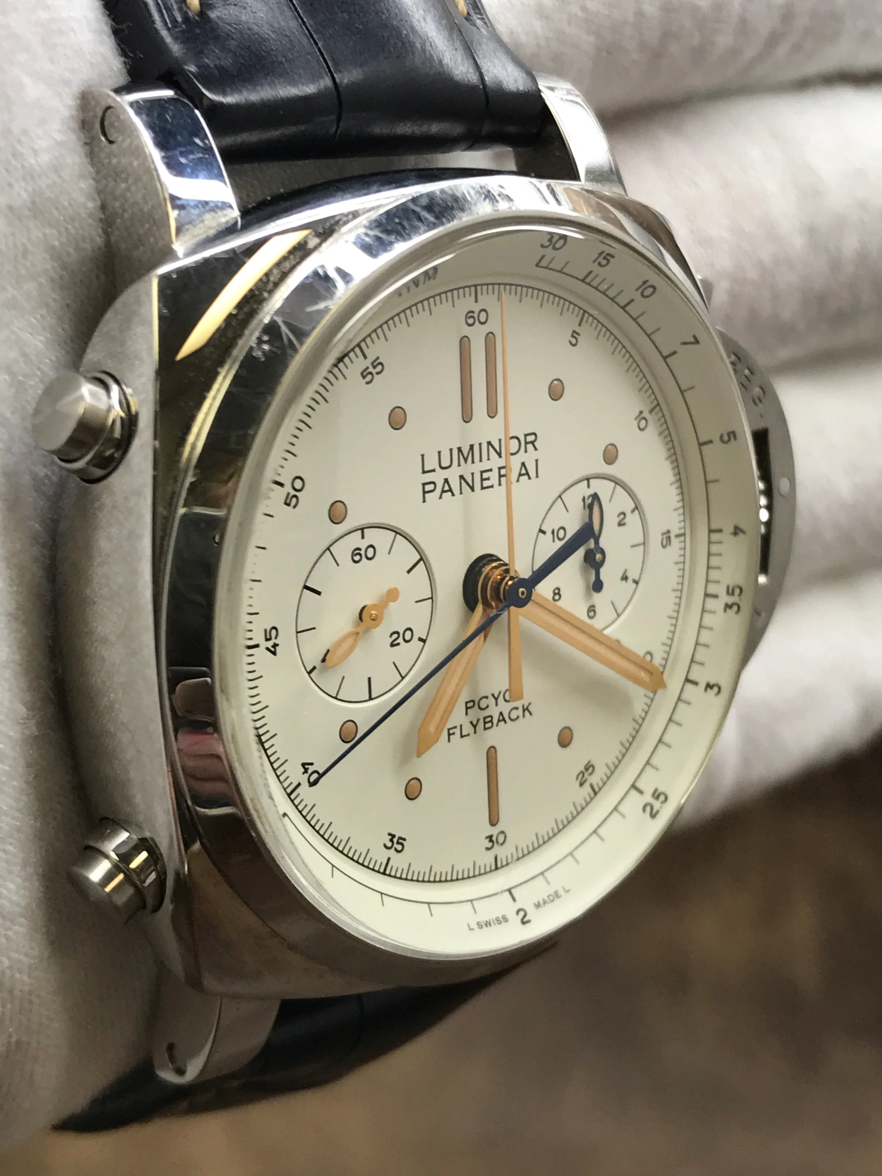 Panerai Luminor 1950 PAM00654 Ivory Dial Automatic Men's Watch