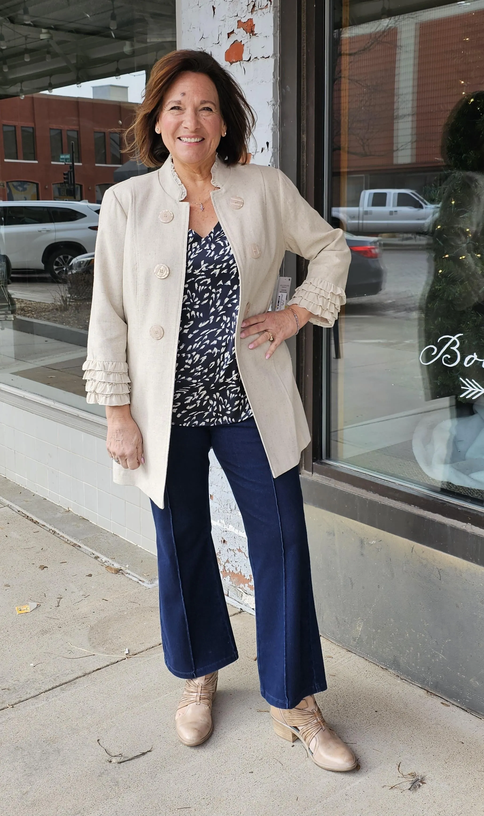 Pearl Pull On Ankle Flare Jegging Pants w Front Pleat Accent