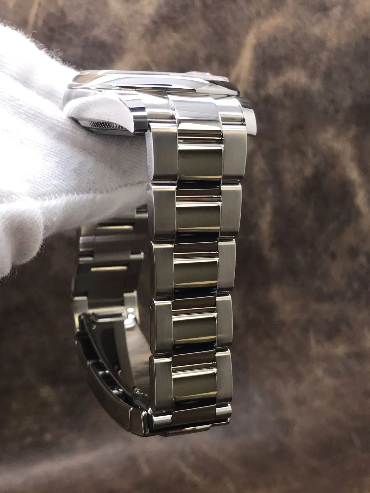 Rolex Date 34mm B&P 115200 Black Dial Automatic Watch