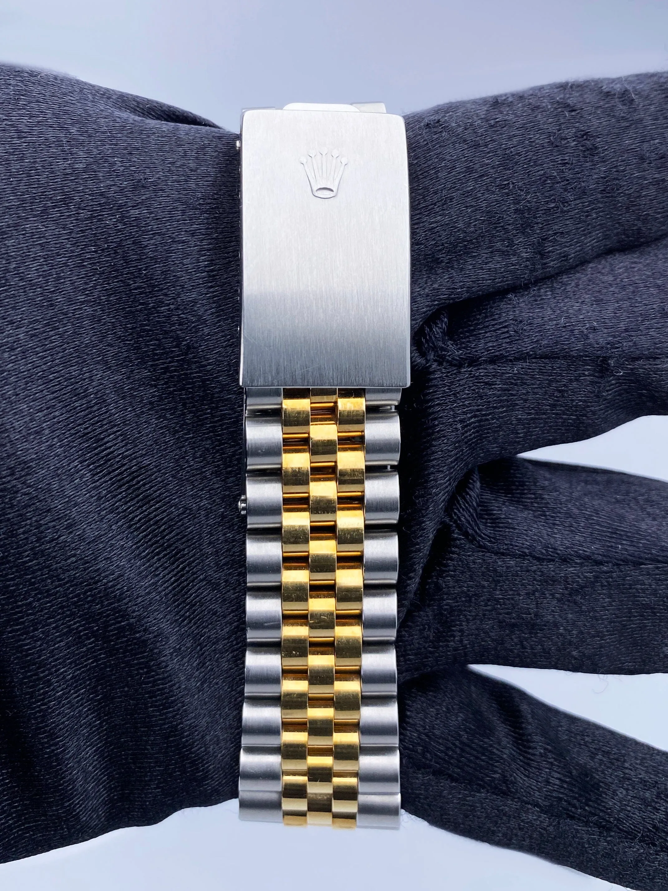 Rolex Datejust 16233 White Dial Two Tone Mens Watch Box Papers