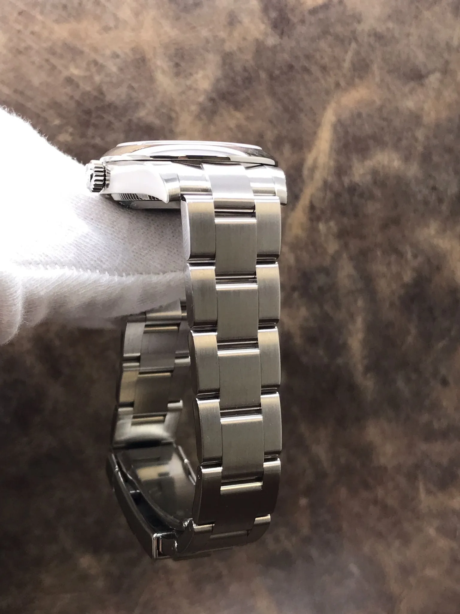 Rolex Oyster Perpetual 31mm Midsize 177200 White with Blue & Silver Roman  Dial Automatic Women's Watch